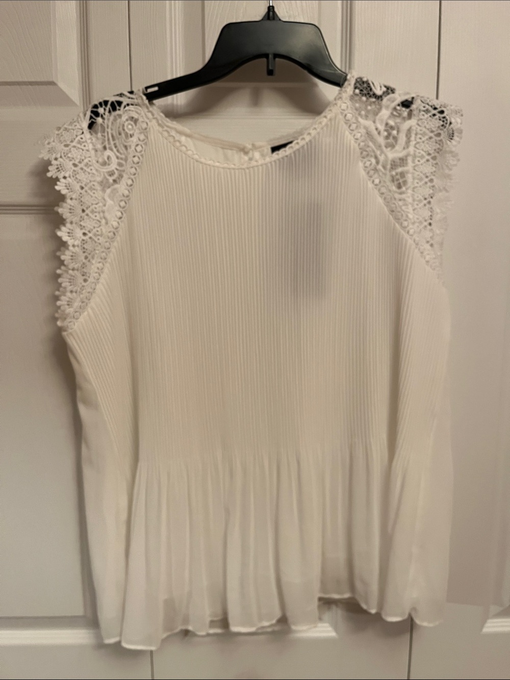Sleeveless White Lace-Trim Pleated Blouse